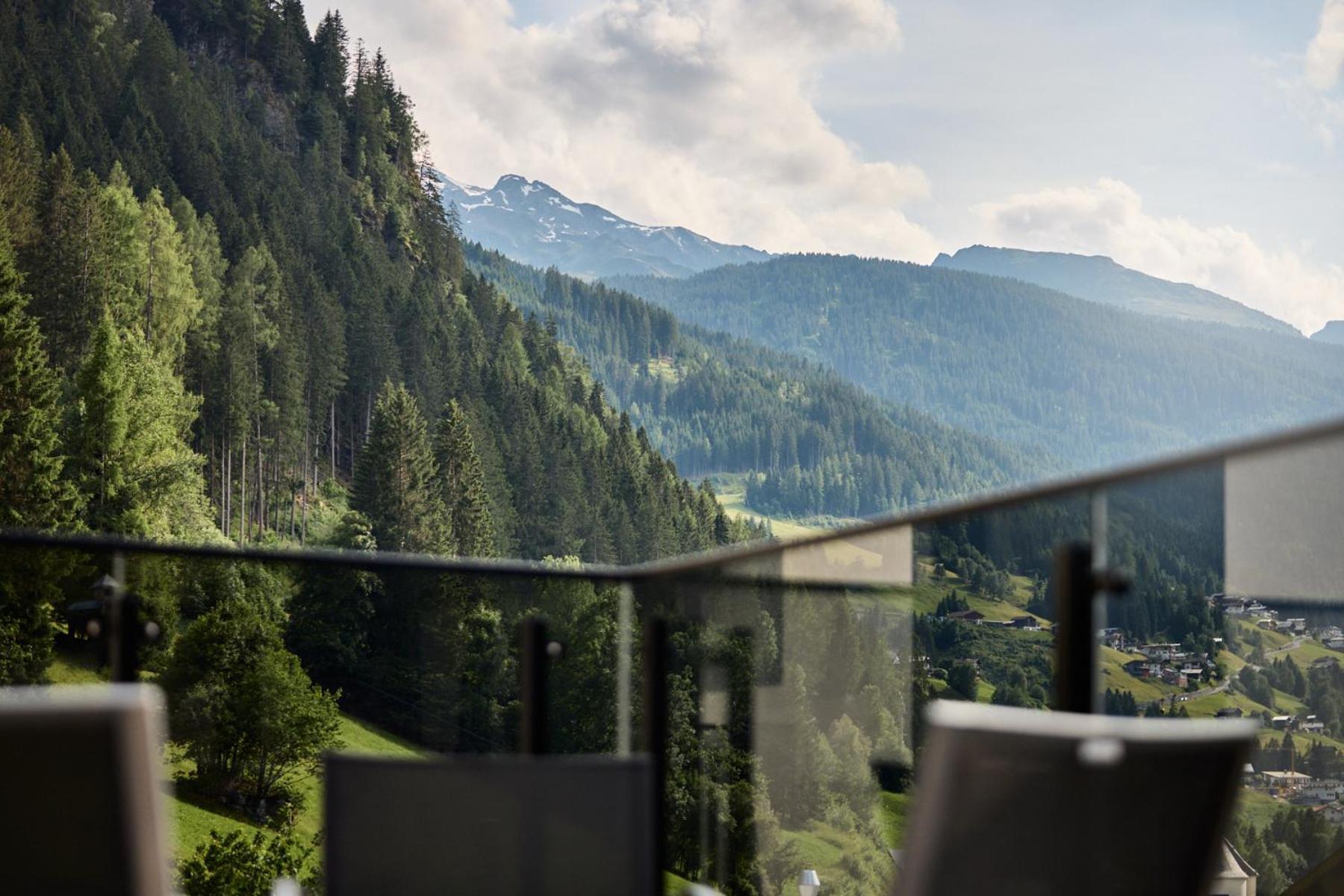 Das Luxurioese Chalet-Apartment In Der Residenz Silvretta - Inklusive Silvretta Card Premium See Luaran gambar
